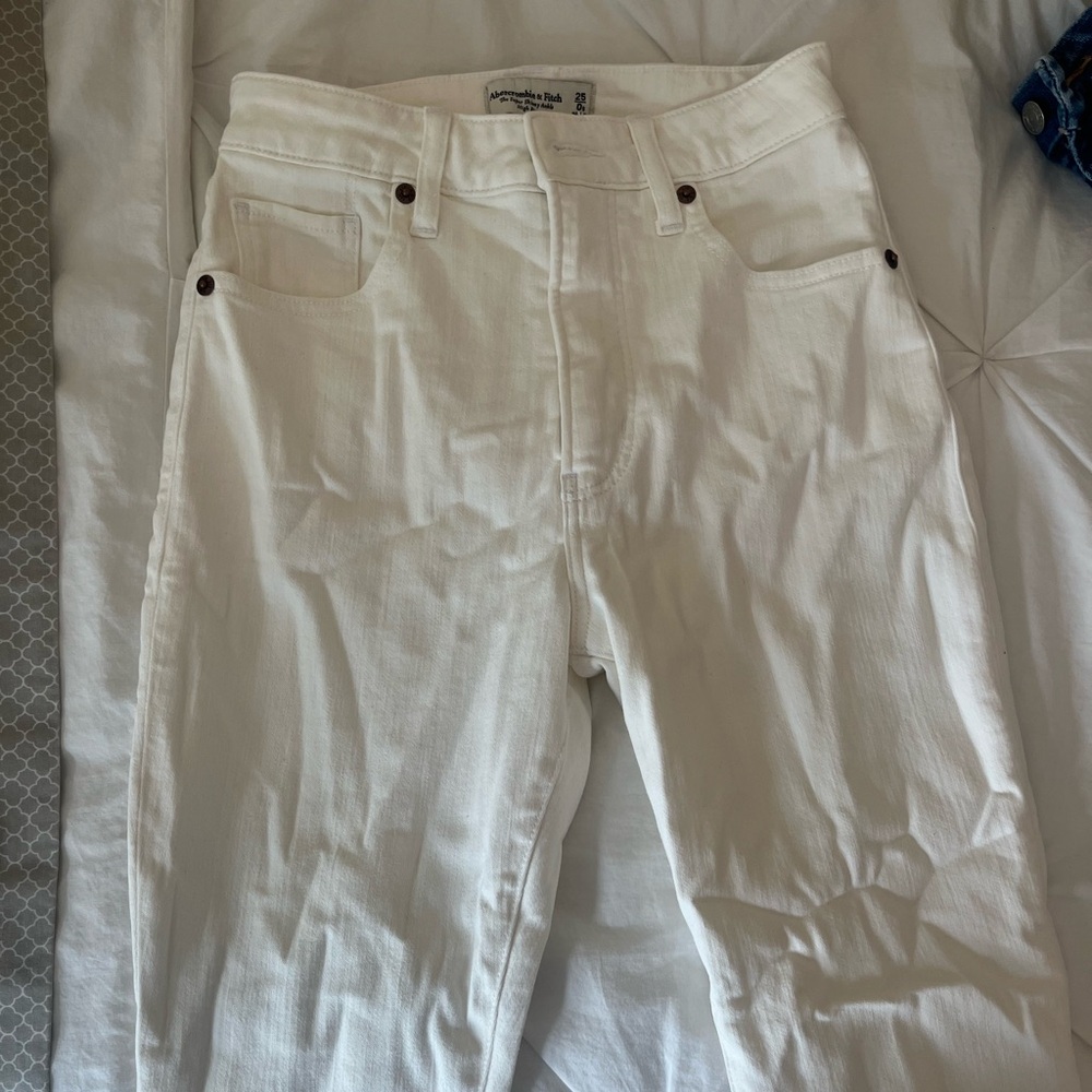 Abercrombie White Skinny Jeans